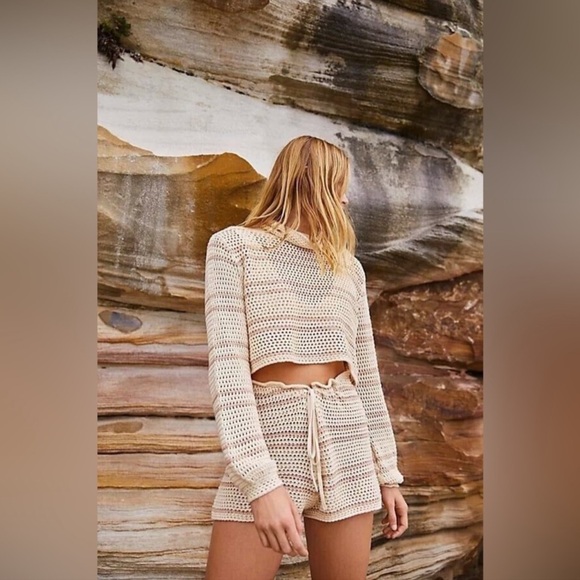 Please like β€οΈ and you will be notified when I go live - Picture 13 of 17